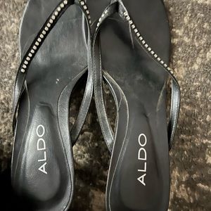Women black sandals size 6 Aldo brand